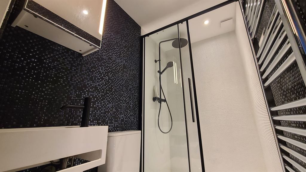 studio en vente sur PARIS (75008)