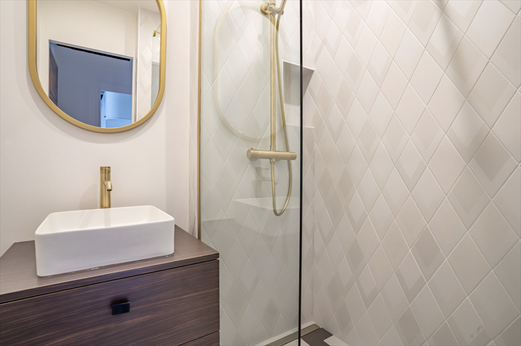 duplex 3 Rooms for sale on PARIS (75004)