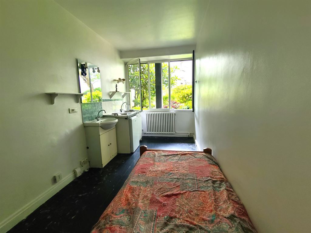 apartment 1 room for sale on PARIS (75007)