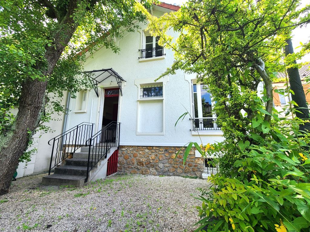 house 5 Rooms for sale on FONTENAY SOUS BOIS (94120)
