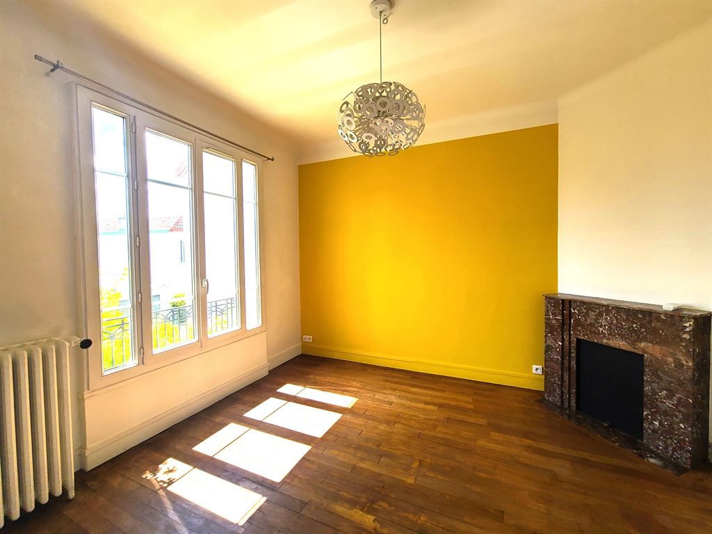 house 5 Rooms for sale on FONTENAY SOUS BOIS (94120)