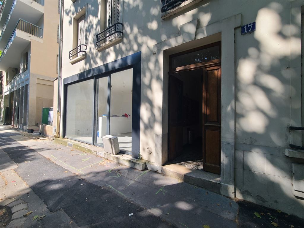 local d'activité en vente sur CLICHY (92110)