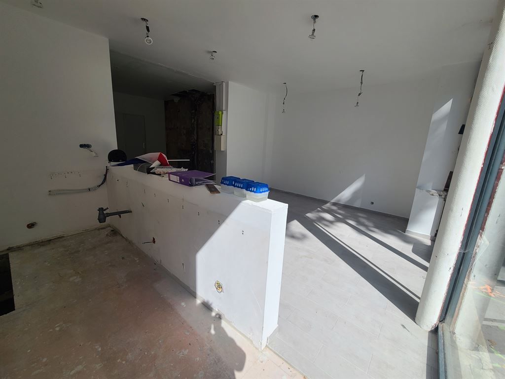 local d'activité en vente sur CLICHY (92110)