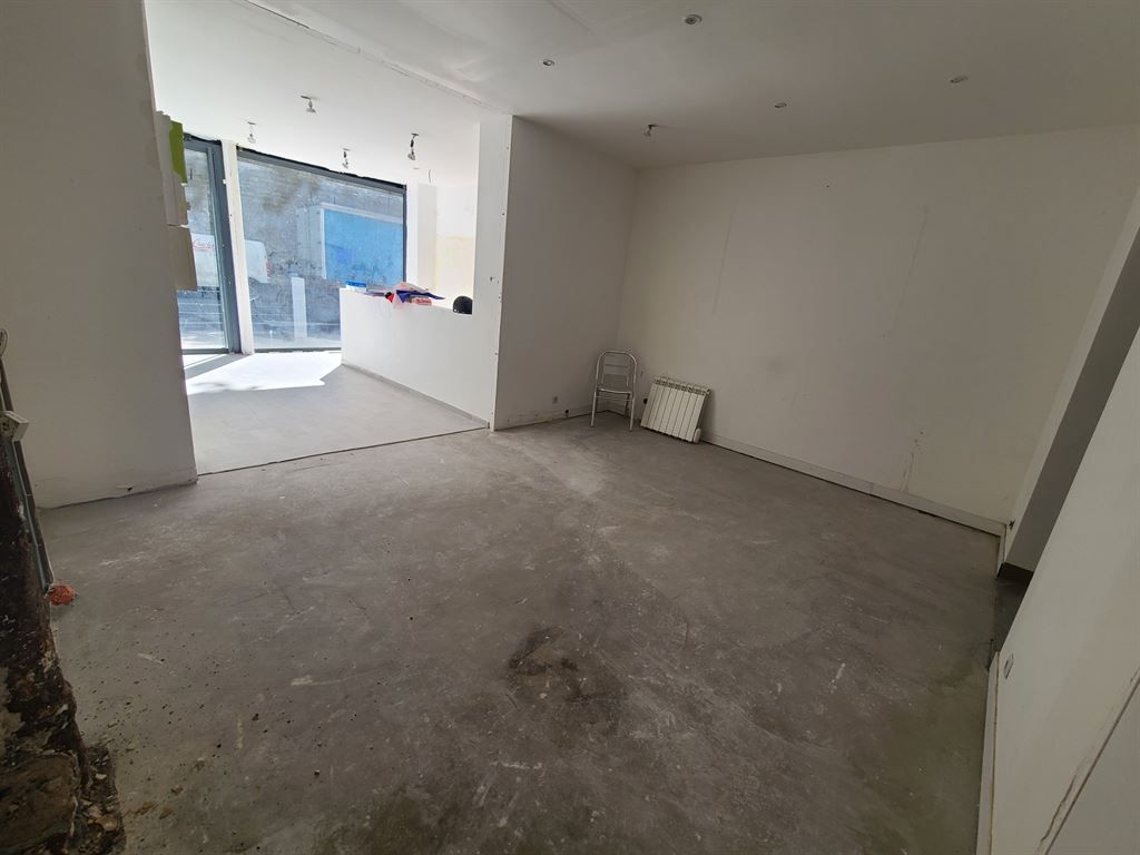 local d'activité en vente sur CLICHY (92110)