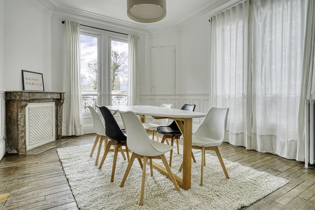 house 9 Rooms for sale on LA VARENNE ST HILAIRE (94210)